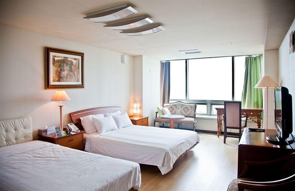 Hotel Hu Incheon Airport Exterior photo
