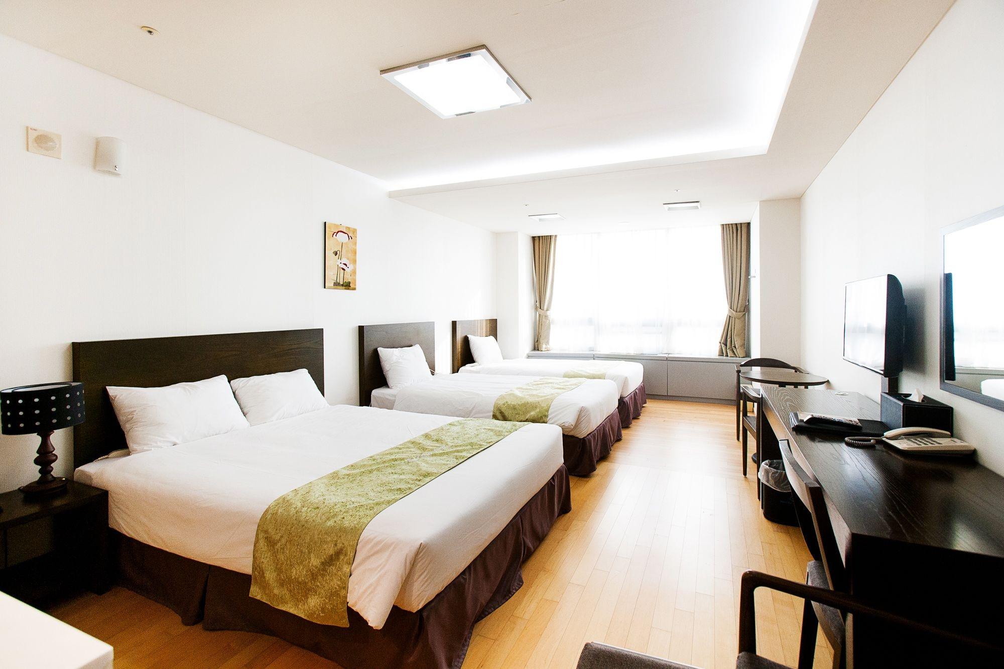 Hotel Hu Incheon Airport Exterior photo